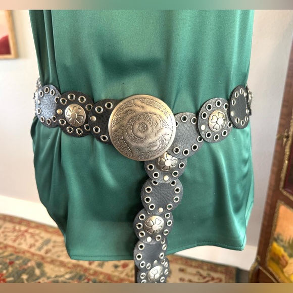 Vintage NY and Company Silver and Black Belt - Picture 3 of 7
